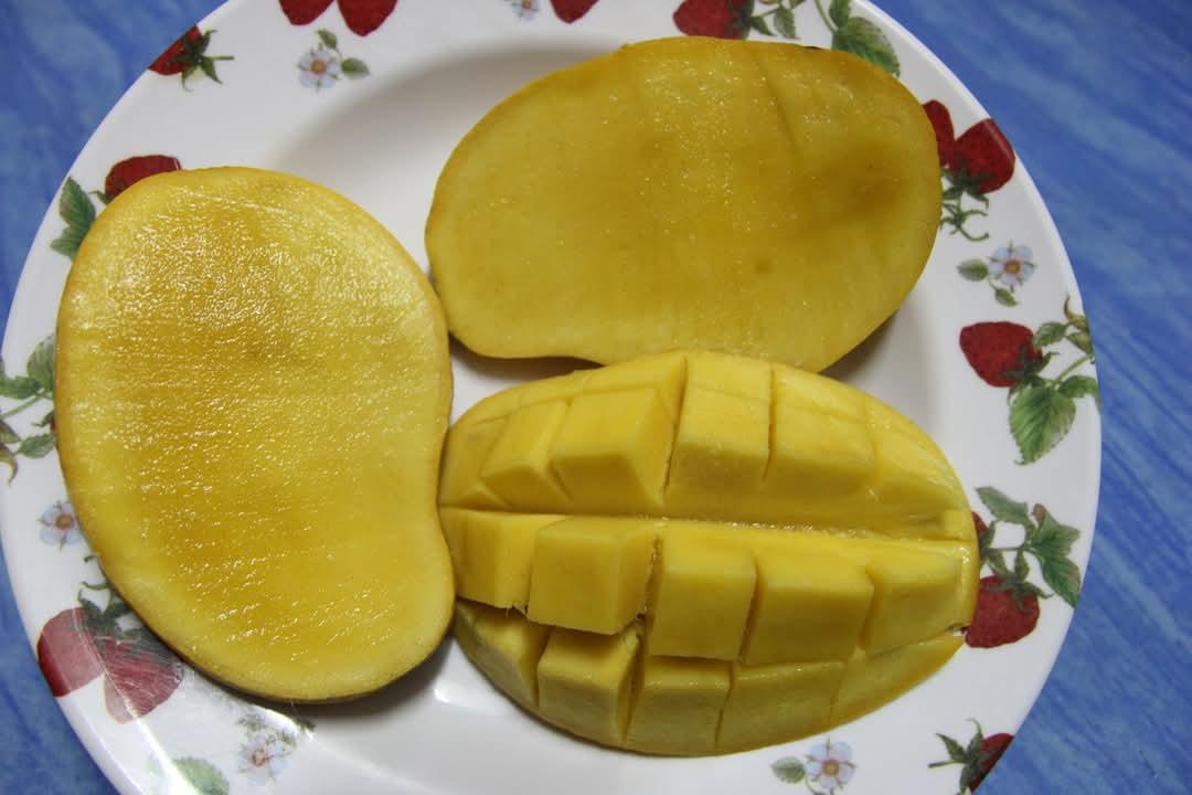 Ok Rhong Damnoen Mango